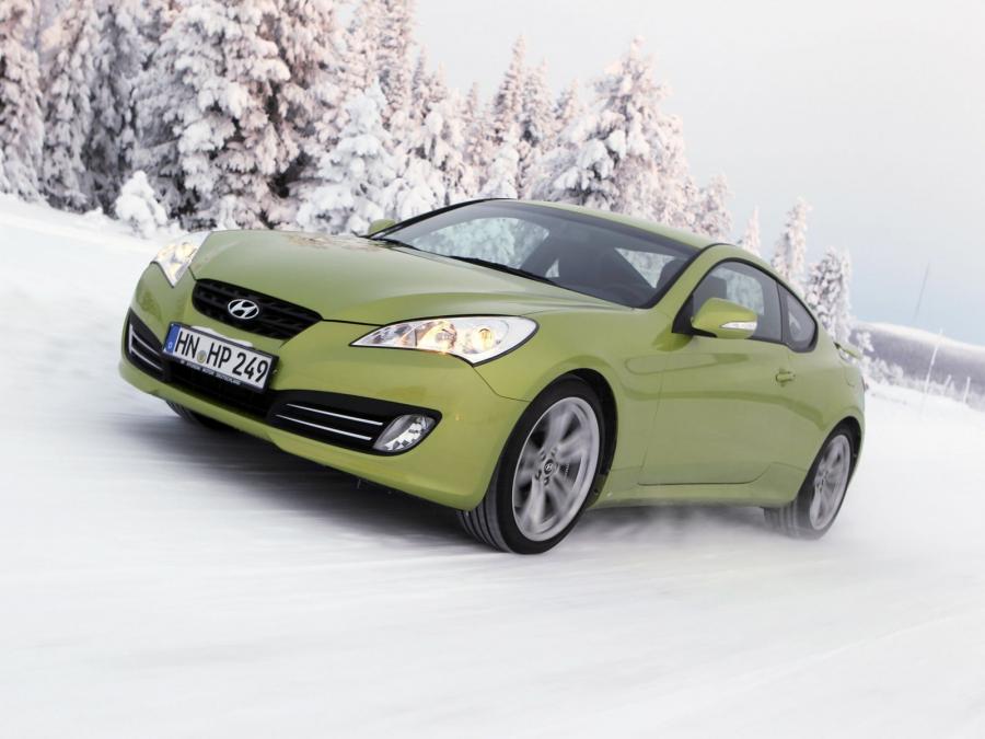  Hyundai Genesis Coupe 2009 года  (фото 6 из 12)
